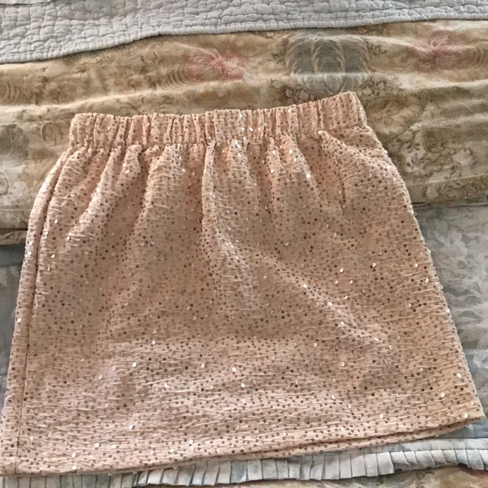 Entro Sparkly Mini Skirt!!